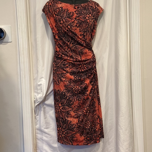 Connected Apparel peach orange printed midi dress - Picture 2 of 9
